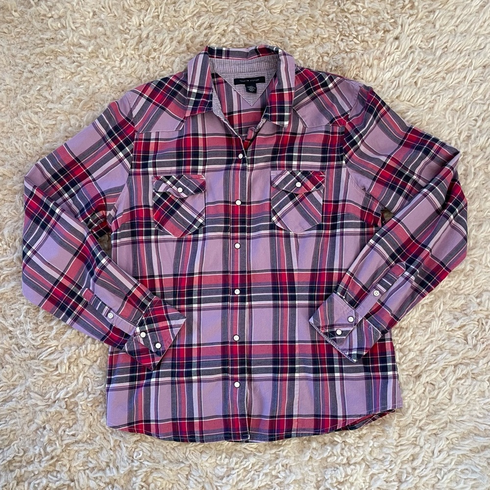 Tommy Hilfiger purple and pink fitted plaid shirt Women’s size Large
